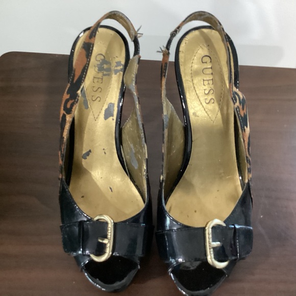 Guess ankle strap open toes samdals - Picture 5 of 6